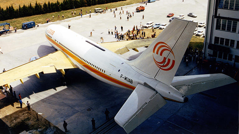ヨーロピアン・ワイドボディAirbus A300&A310 ヨーロピアン・ワイドボディAirbus A300&A310 旅客機形式